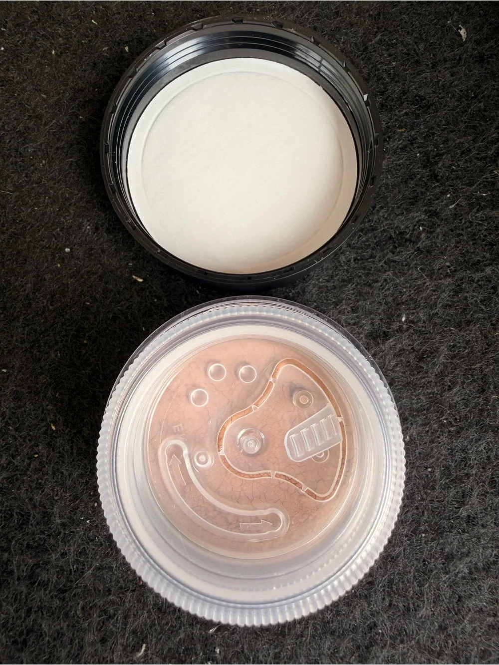 bareMinerals compact concealer